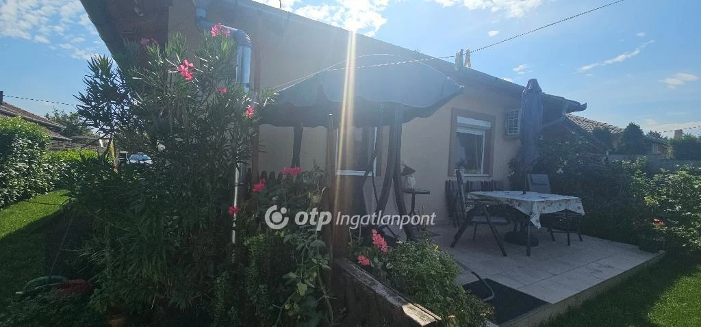 Eladó Ház, Halásztelek