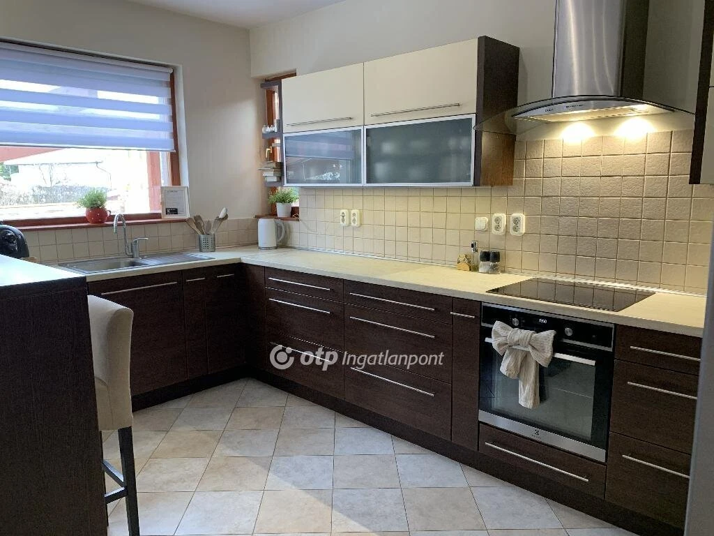 Eladó Ház, Délegyháza