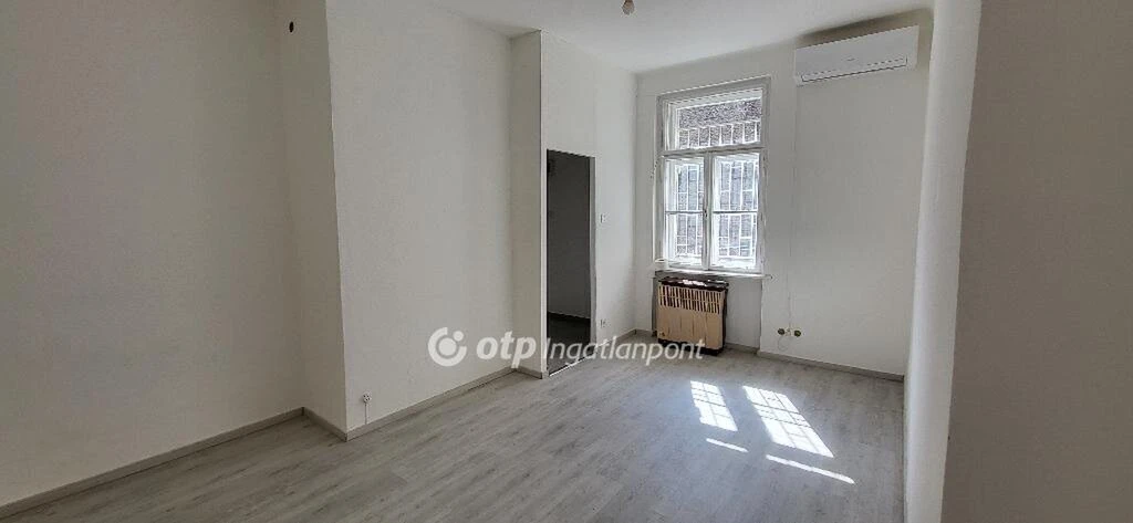 Eladó Lakás, Budapest 8. ker.