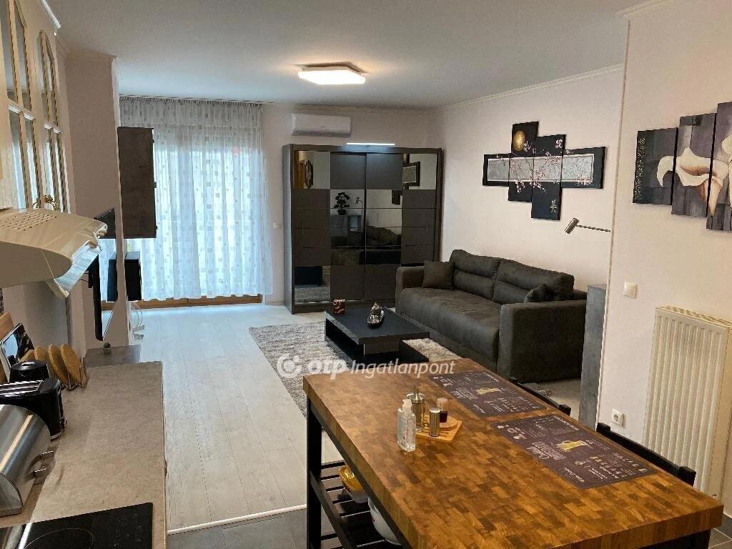 Eladó Lakás, Budapest 3. ker.