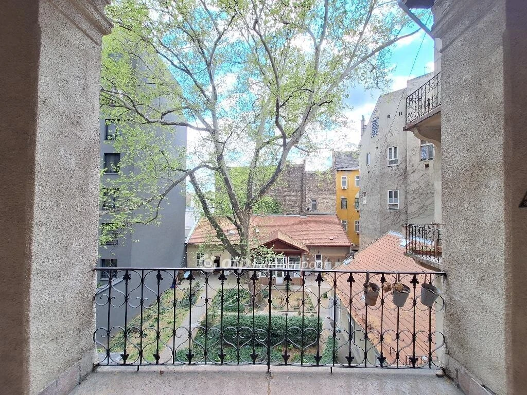 Eladó Lakás, Budapest 8. ker.