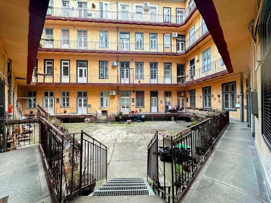 Eladó Lakás, Budapest 8. ker.
