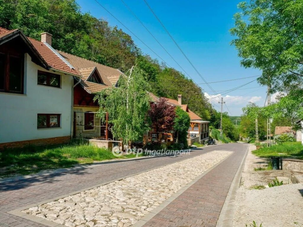 Eladó Telek, Érd