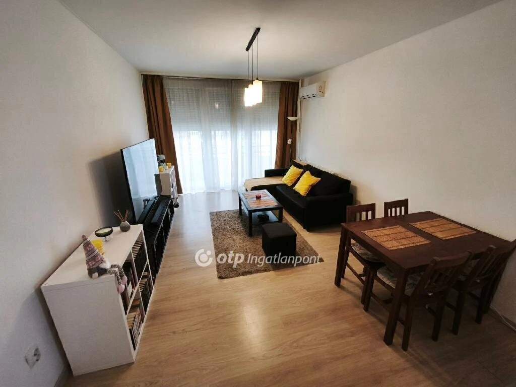 Eladó Lakás, Budapest 20. ker.