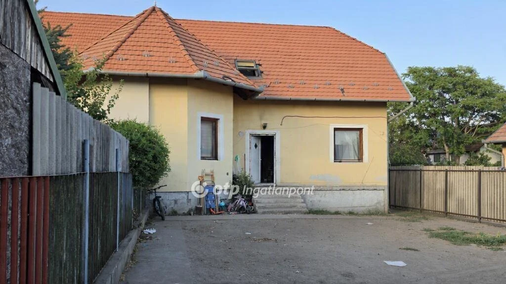 Eladó Ház, Gyál