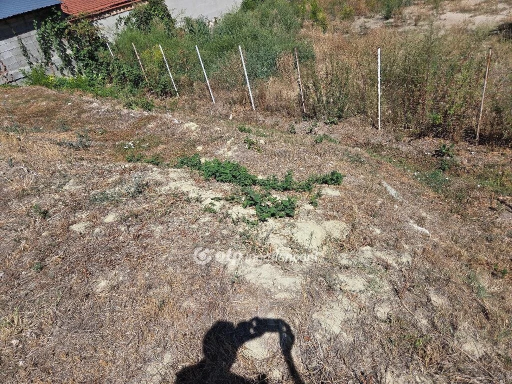 Eladó Telek, Érd