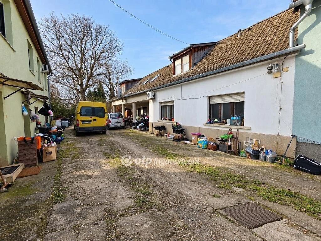 Eladó Lakás, Szombathely