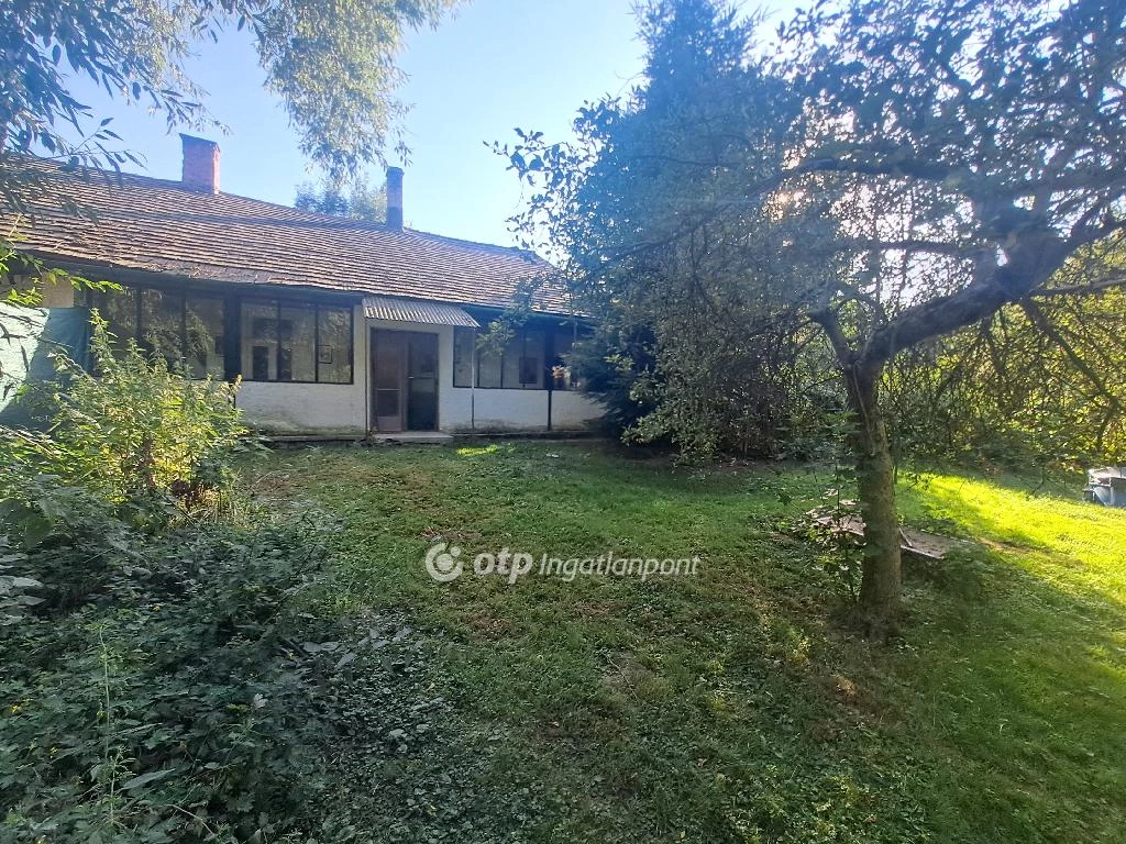 For sale house, Lókút, csendes