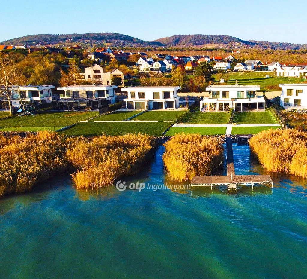 Eladó ikerház, Balatonakali, Balaton- part