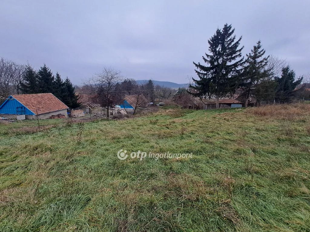 For sale building plot, Lókút, központ