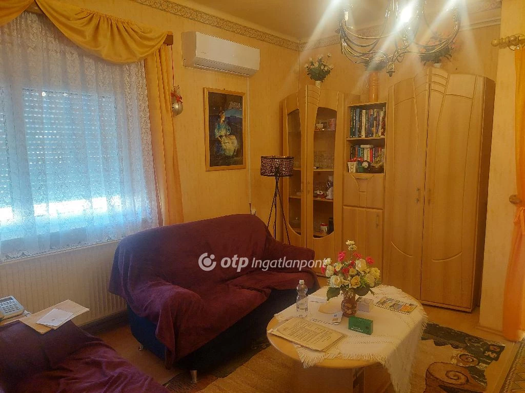 For sale house, Veszprém, x