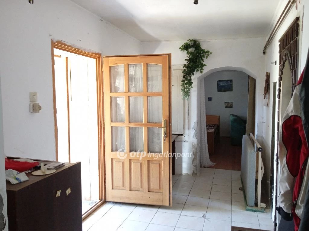 Eladó családi ház, Bakonyjákó, Csendes