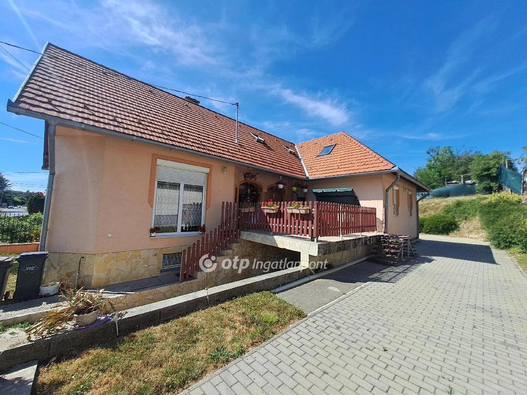 For sale house, Bakonyszentkirály, csendes