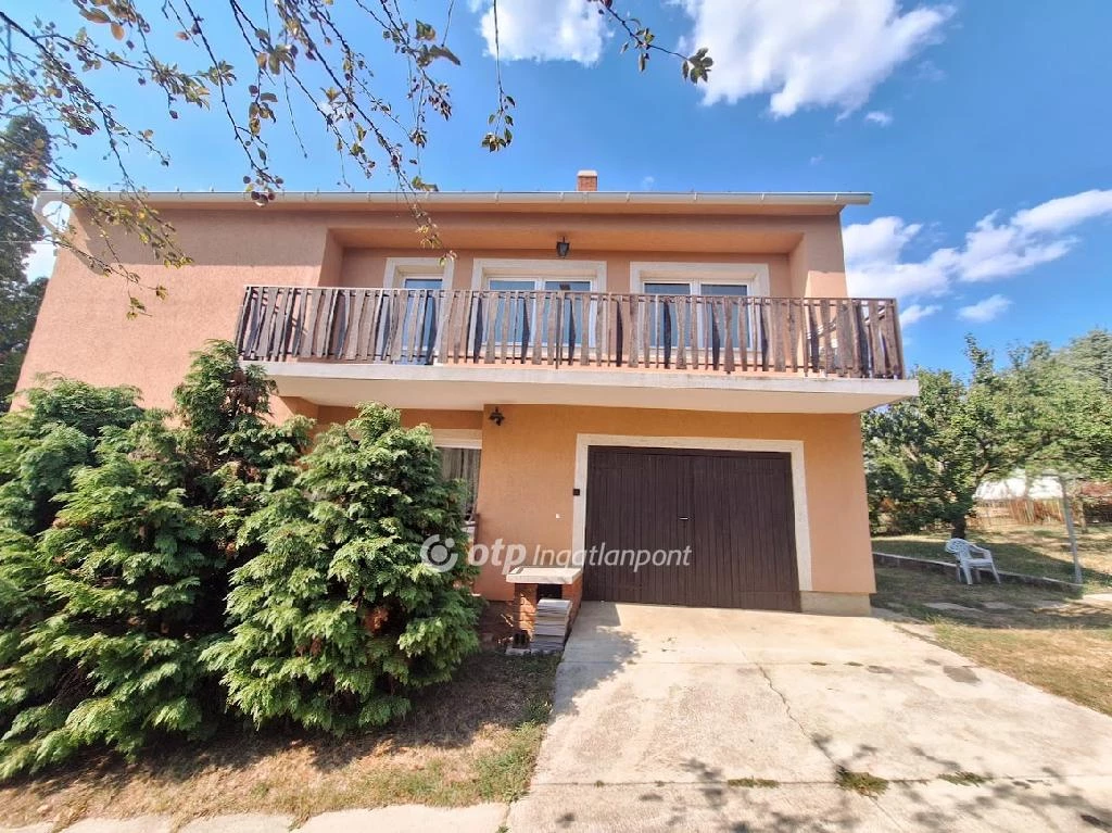 Eladó családi ház, Veszprémfajsz, Csendes