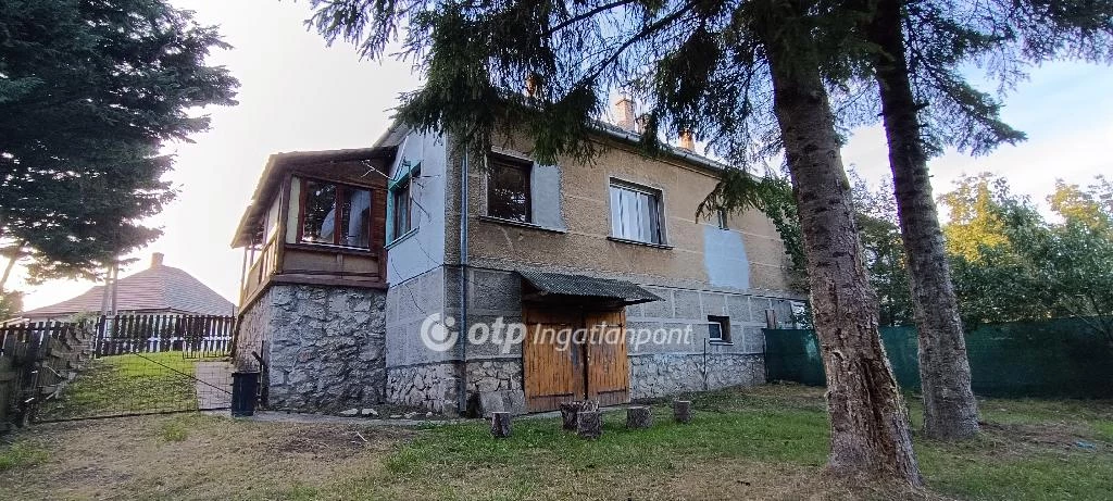 c3-1-name c2-2-name, Csatka, Csendes