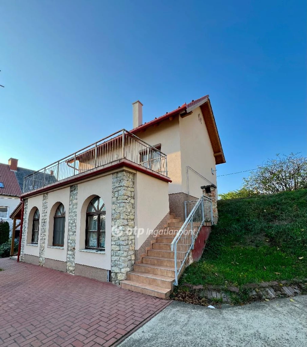 Eladó családi ház, Balatonfüred, Tamás-hegy