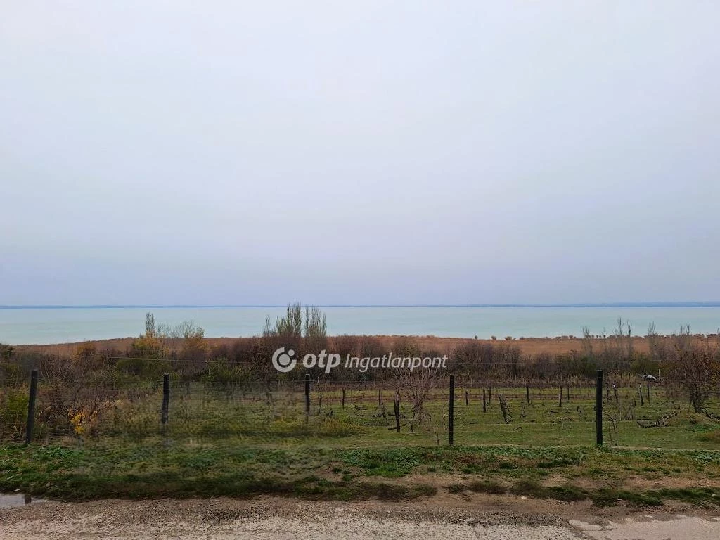 Eladó építési telek, Alsóörs, Csendes