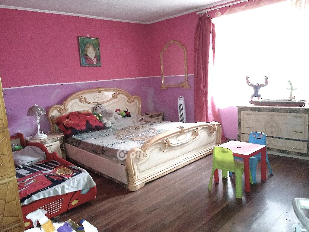 Eladó családi ház, Ajka, csendes