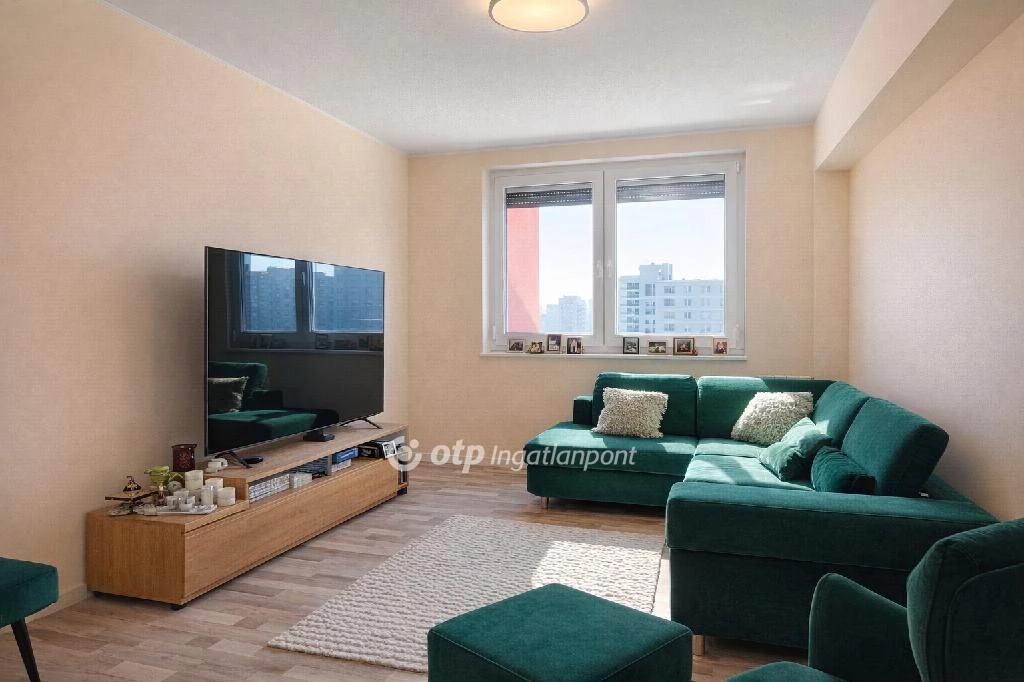 Eladó panellakás, Veszprém, Jutasi