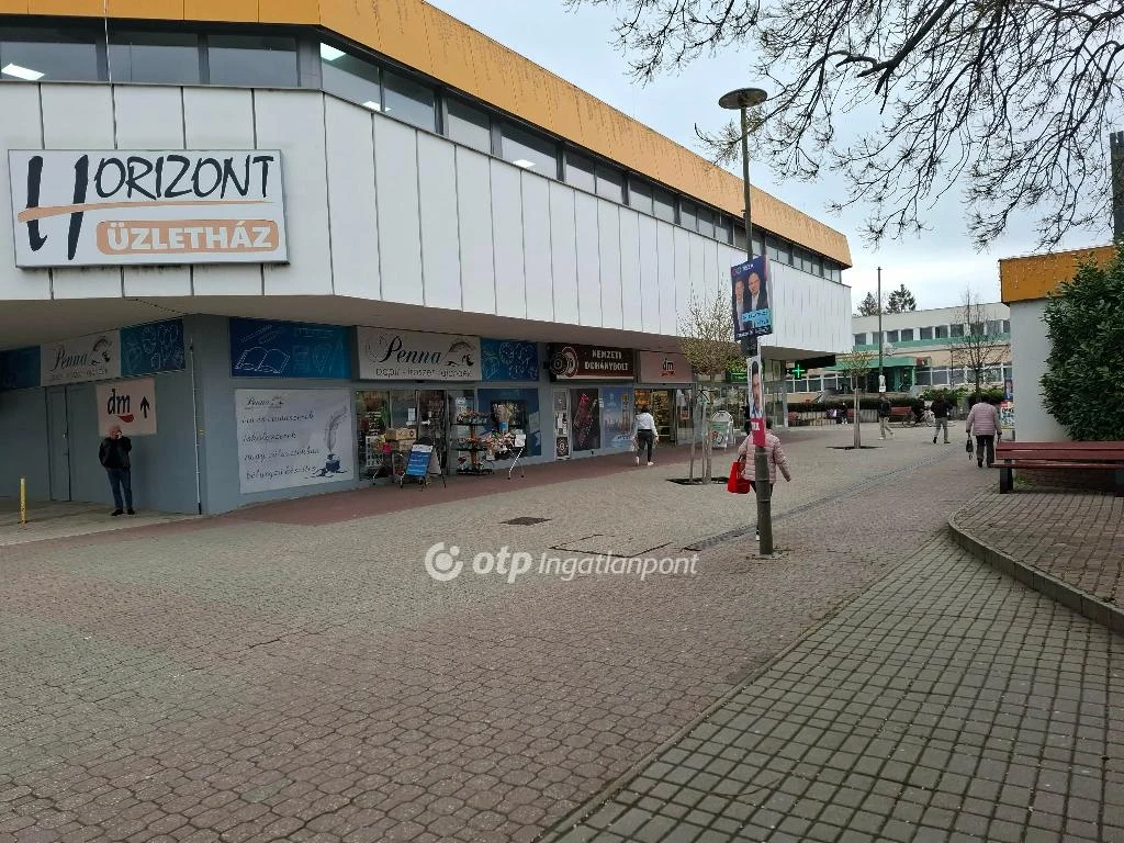 Kiadó üzlet, Ajka, belváros