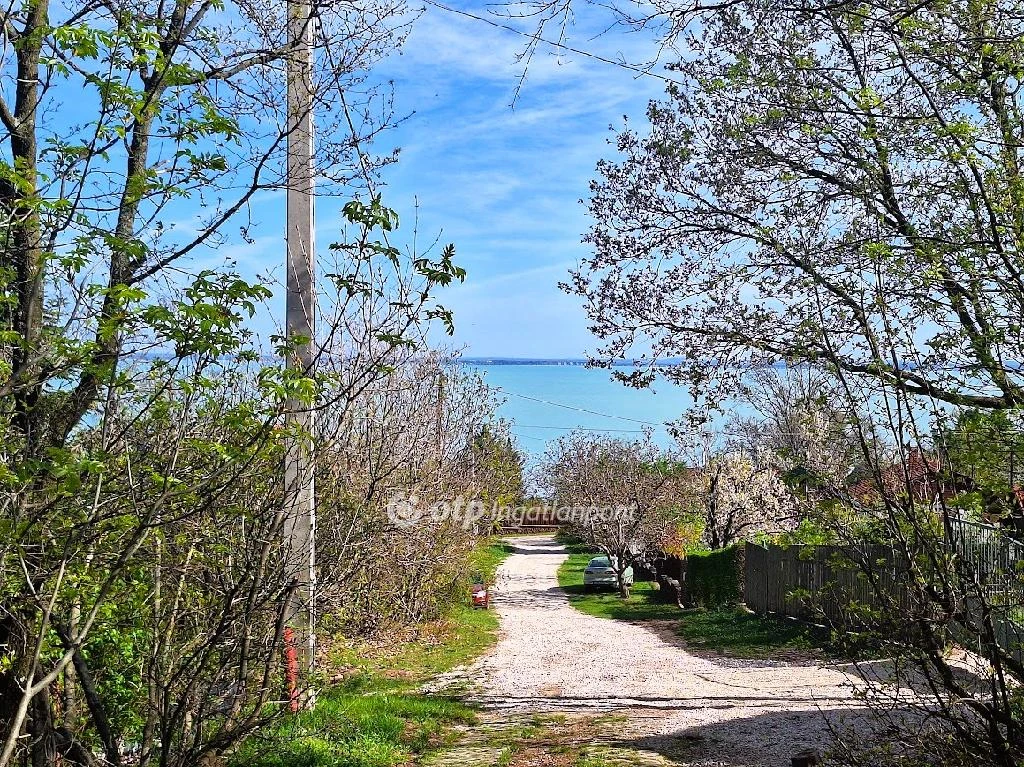 Eladó építési telek, Alsóörs, Panorámás hegyoldal