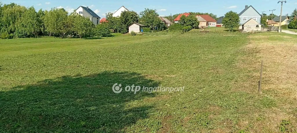 c3-1-name c2-50-name, Nagyesztergár, Belterület