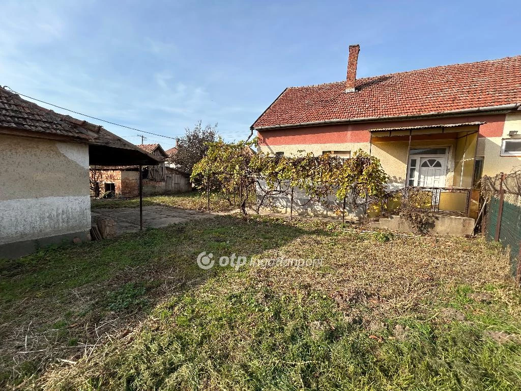 For sale semi-detached house, Hajdúdorog, Belváros közeli