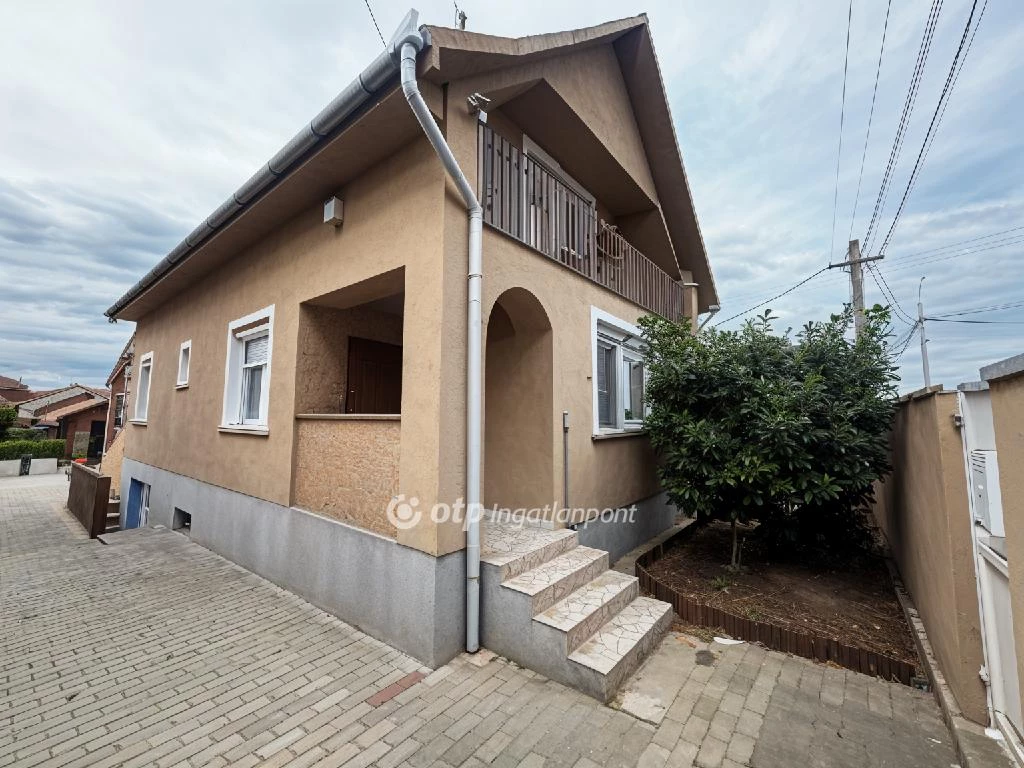 Eladó családi ház, Berettyóújfalu, Berettyóújfalu