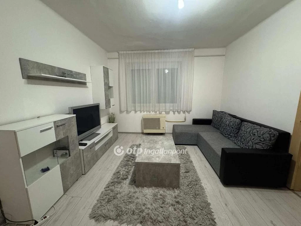 Eladó téglalakás, Debrecen, Egyetem Sugárút