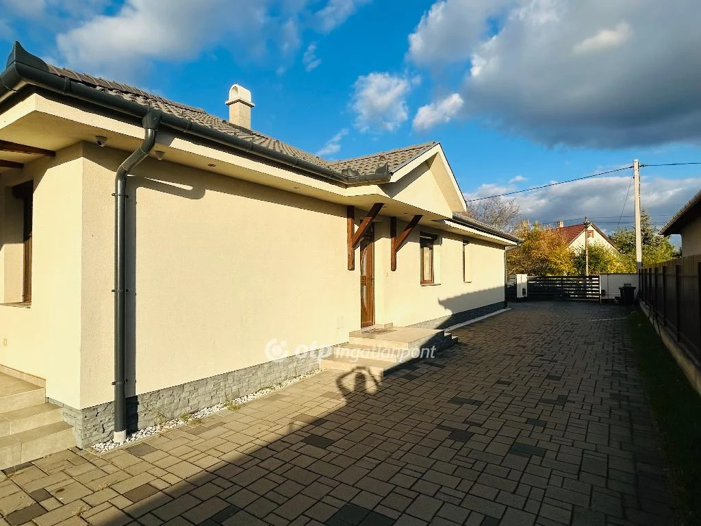 c3-1-name c2-1-name, Hajdúsámson, Sámsonkert