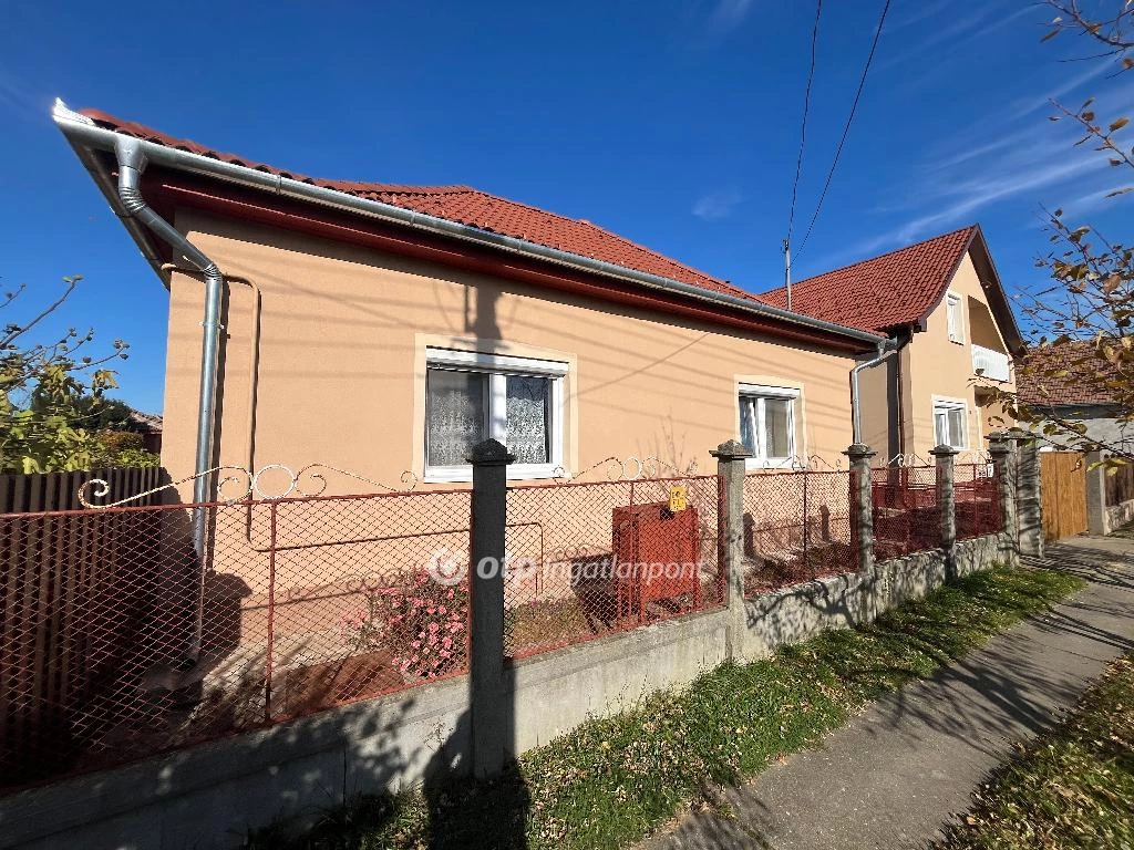 Eladó családi ház, Berettyóújfalu, Berettyóújfalu