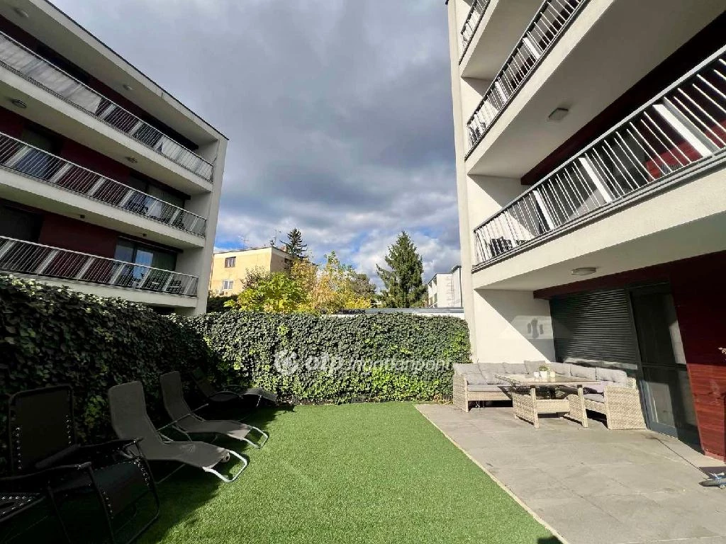 Eladó téglalakás, Debrecen, Nagyerdő