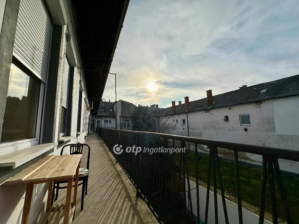 Eladó téglalakás, Debrecen, Debreceni Ítélőtábla