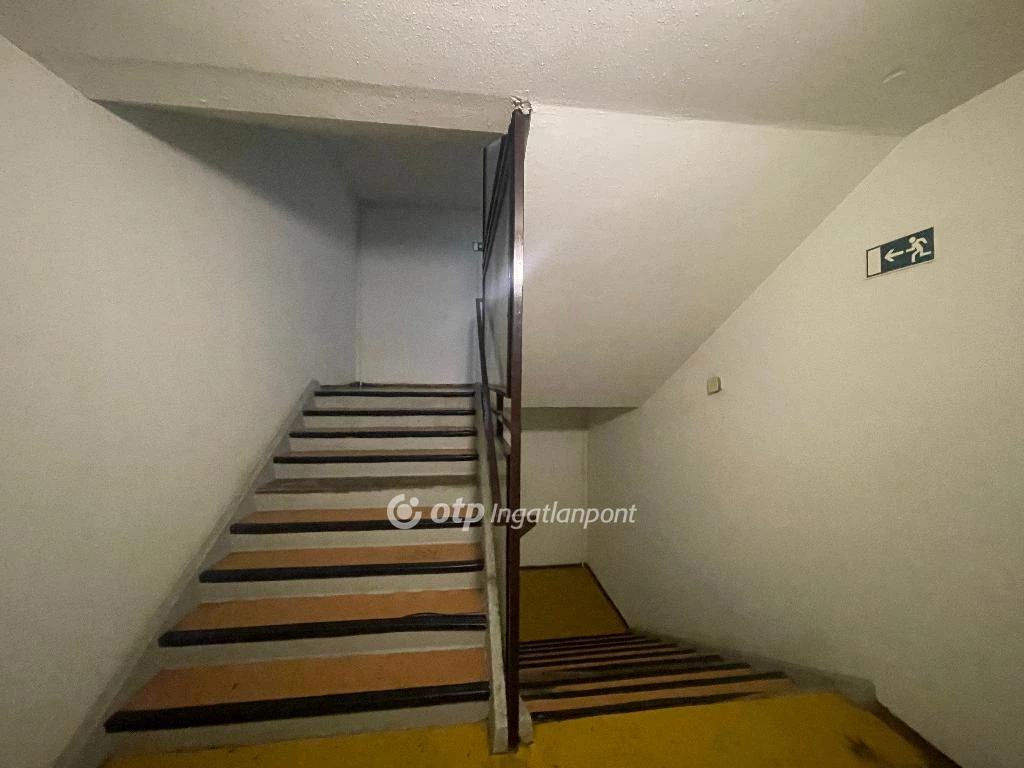 Eladó panellakás, Debrecen, Tócóskert