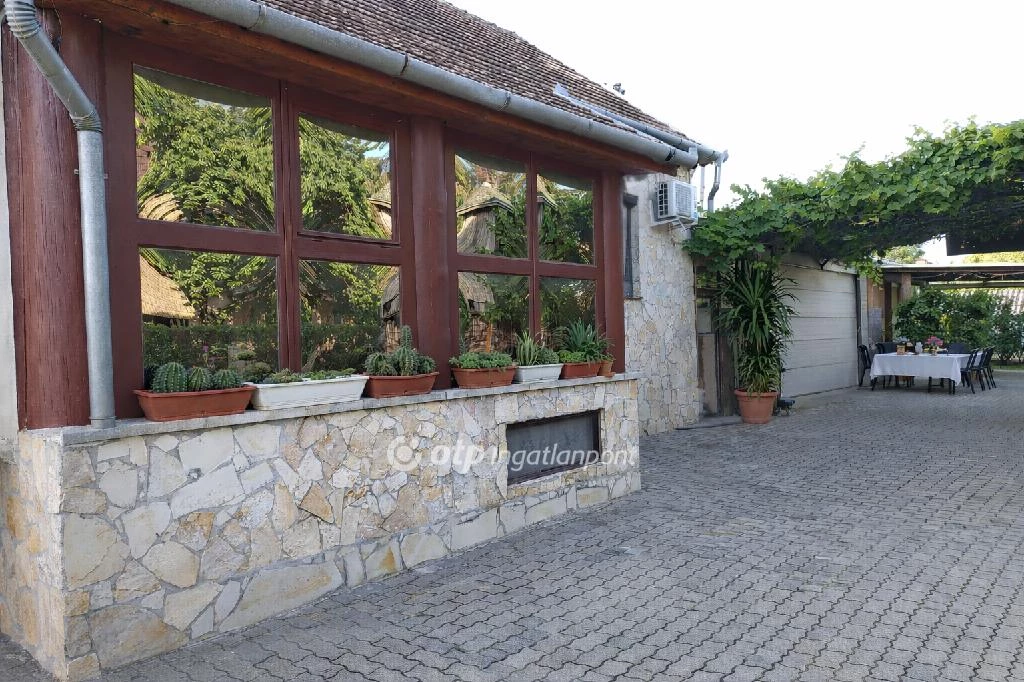 Eladó családi ház, Berettyóújfalu, belterület