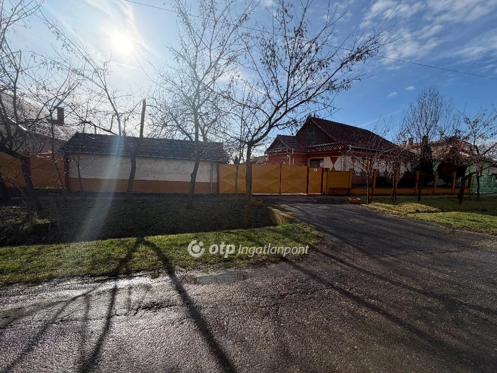 Eladó családi ház, Berettyóújfalu, Berettyóújfalu