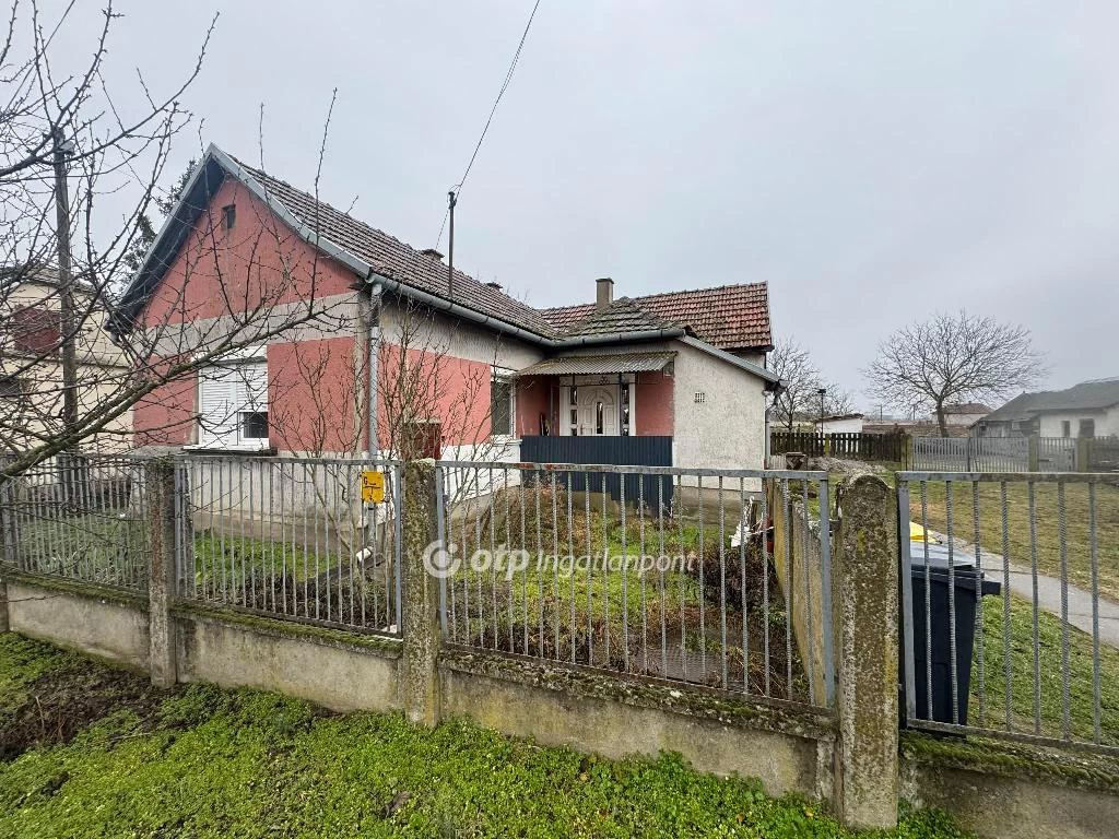 Eladó családi ház, Monostorpályi, Fő utca vége