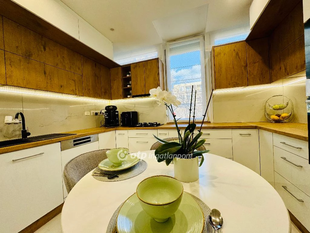 Eladó panellakás, Debrecen, Nagyerdő