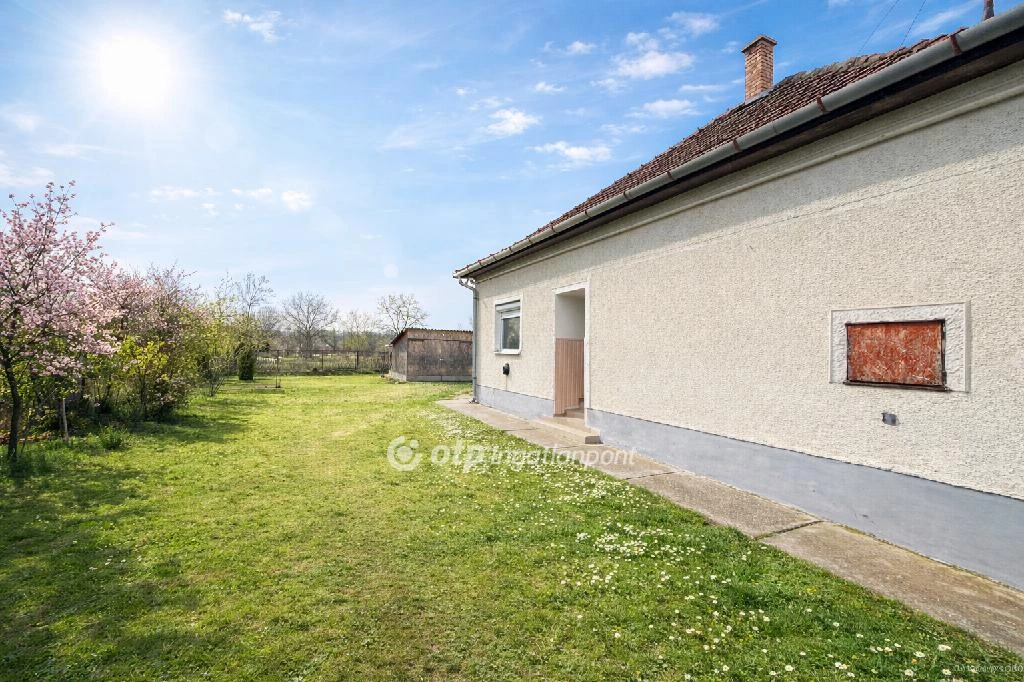 Eladó családi ház, Hencida, belterület