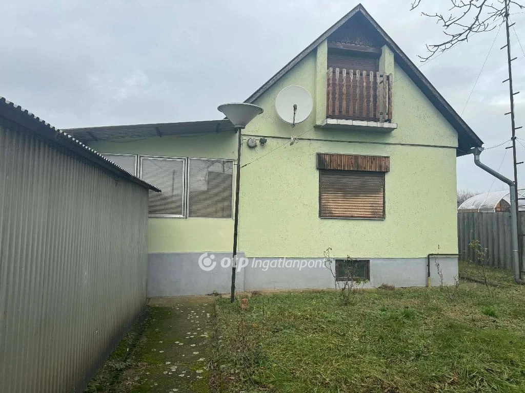 Eladó családi ház, Debrecen, Biczó István-kert