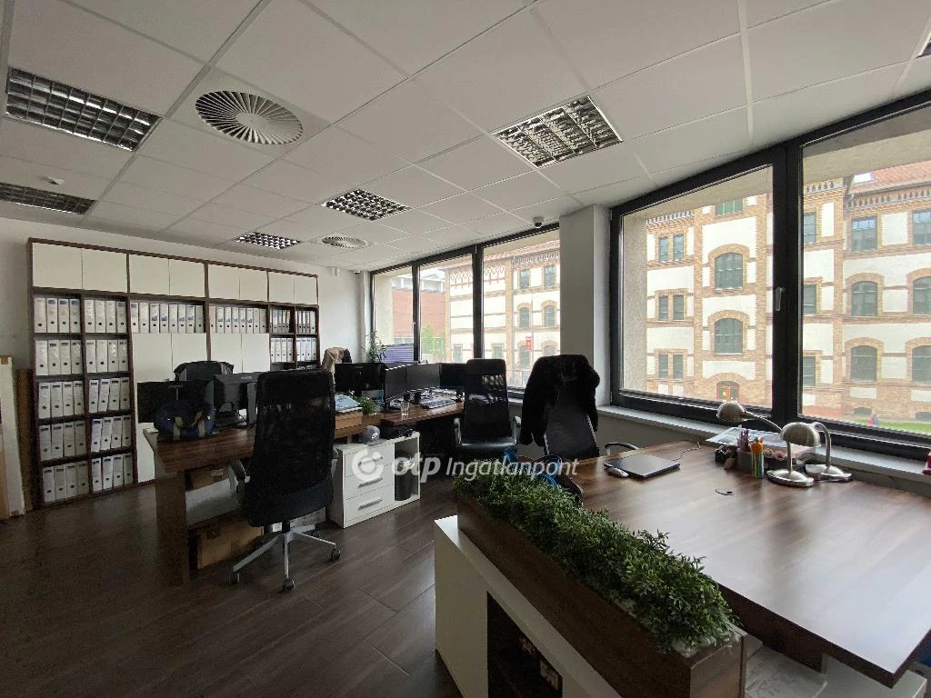 Kiadó iroda, irodaház, Debrecen, Belváros