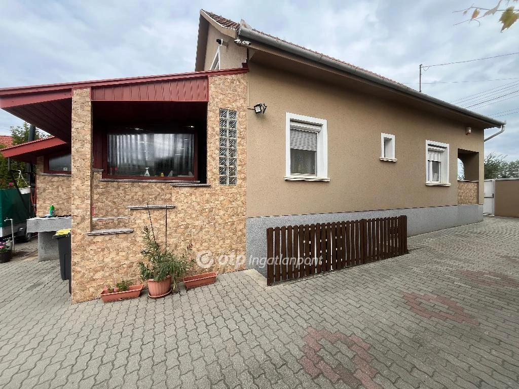 Eladó családi ház, Berettyóújfalu, Berettyóújfalu