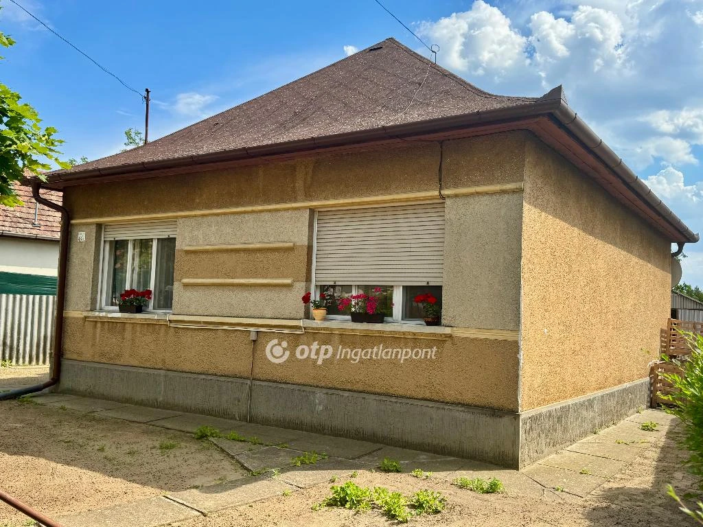 Eladó családi ház, Debrecen, Biharikart