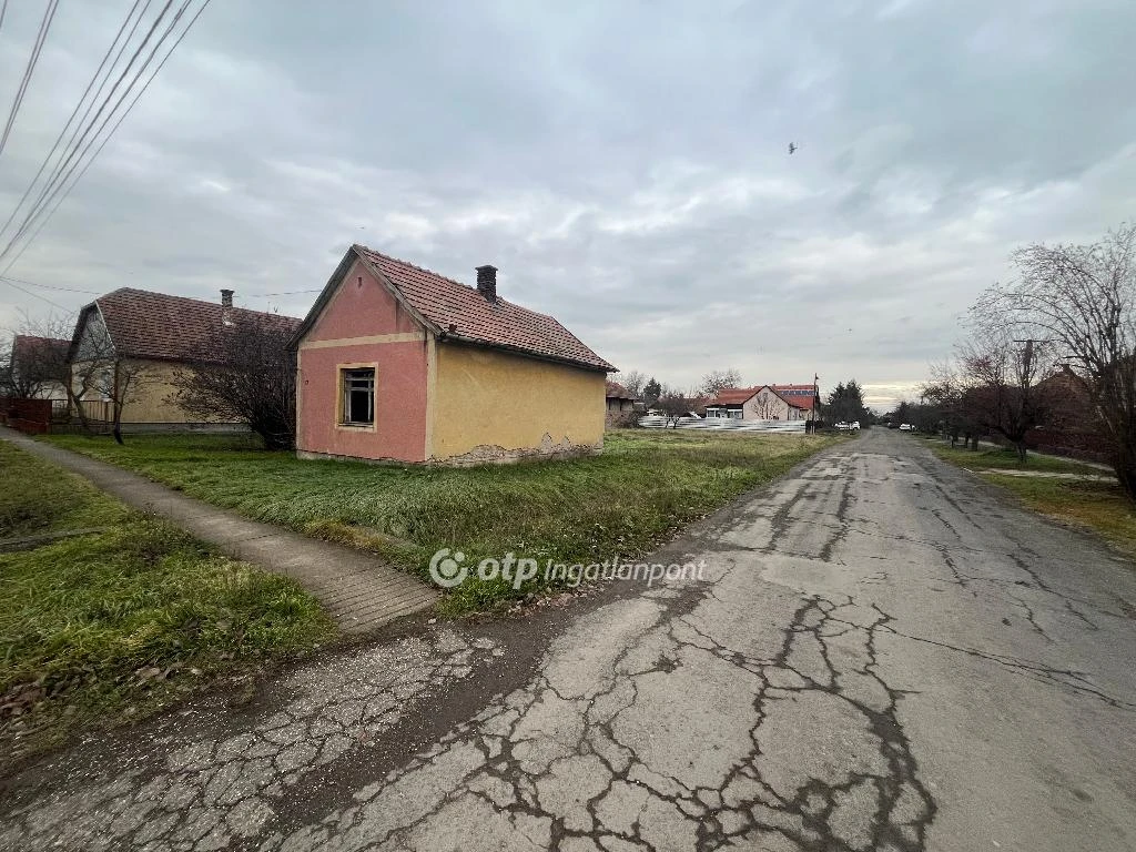 Eladó családi ház, Berettyóújfalu, Berettyóújfalu