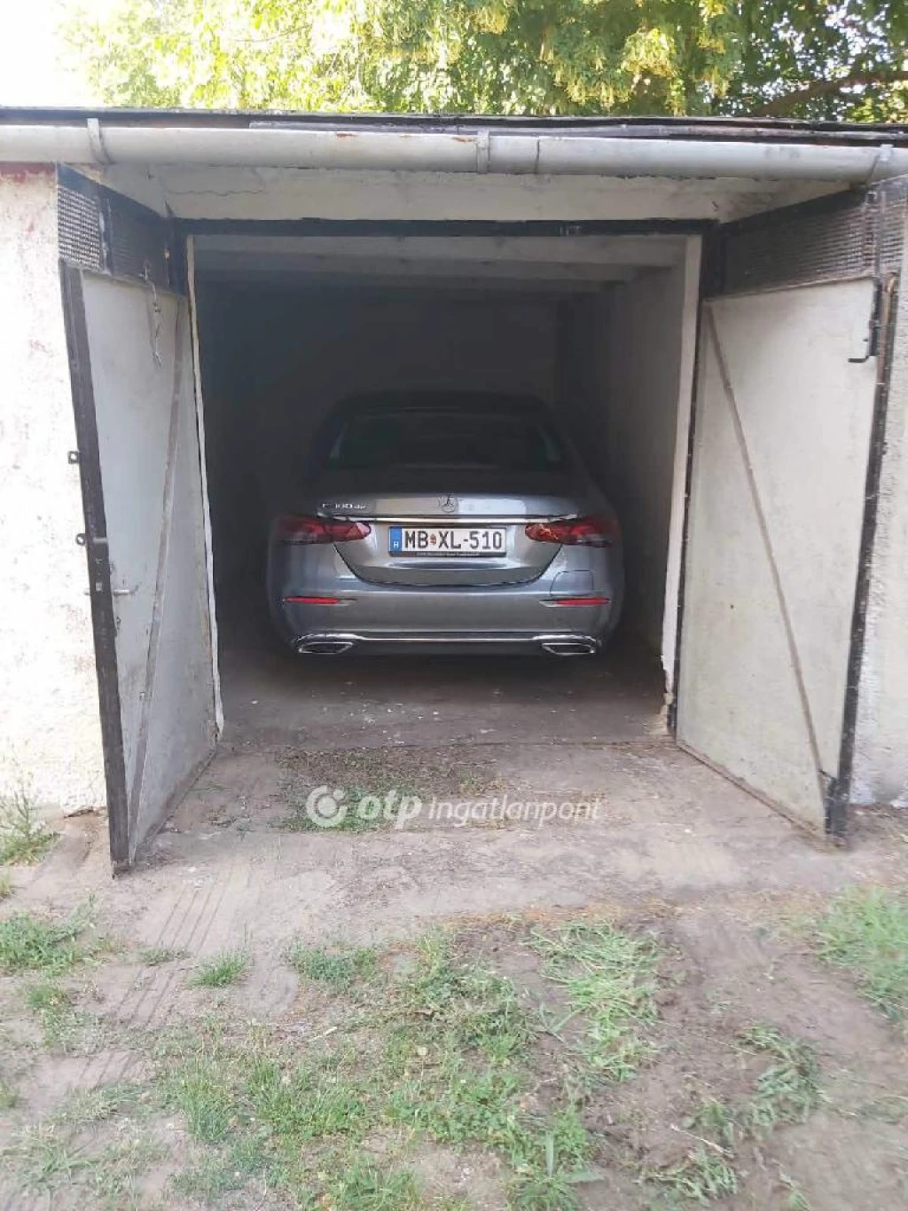 Eladó egyedi garázs, Debrecen, Egyetemváros