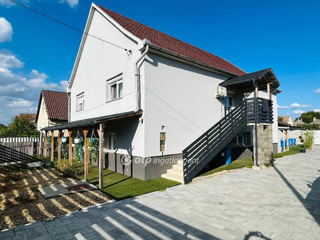 Eladó családi ház, Hajdúsámson, Belváros