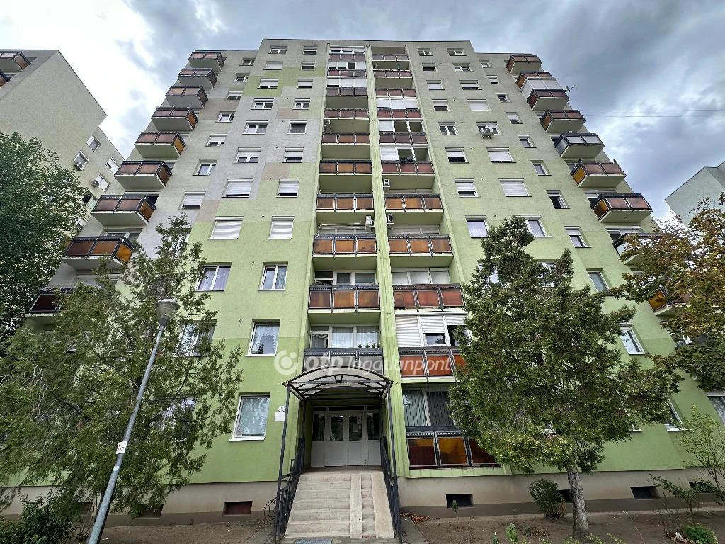 Eladó panellakás, Nyíregyháza, Érkert