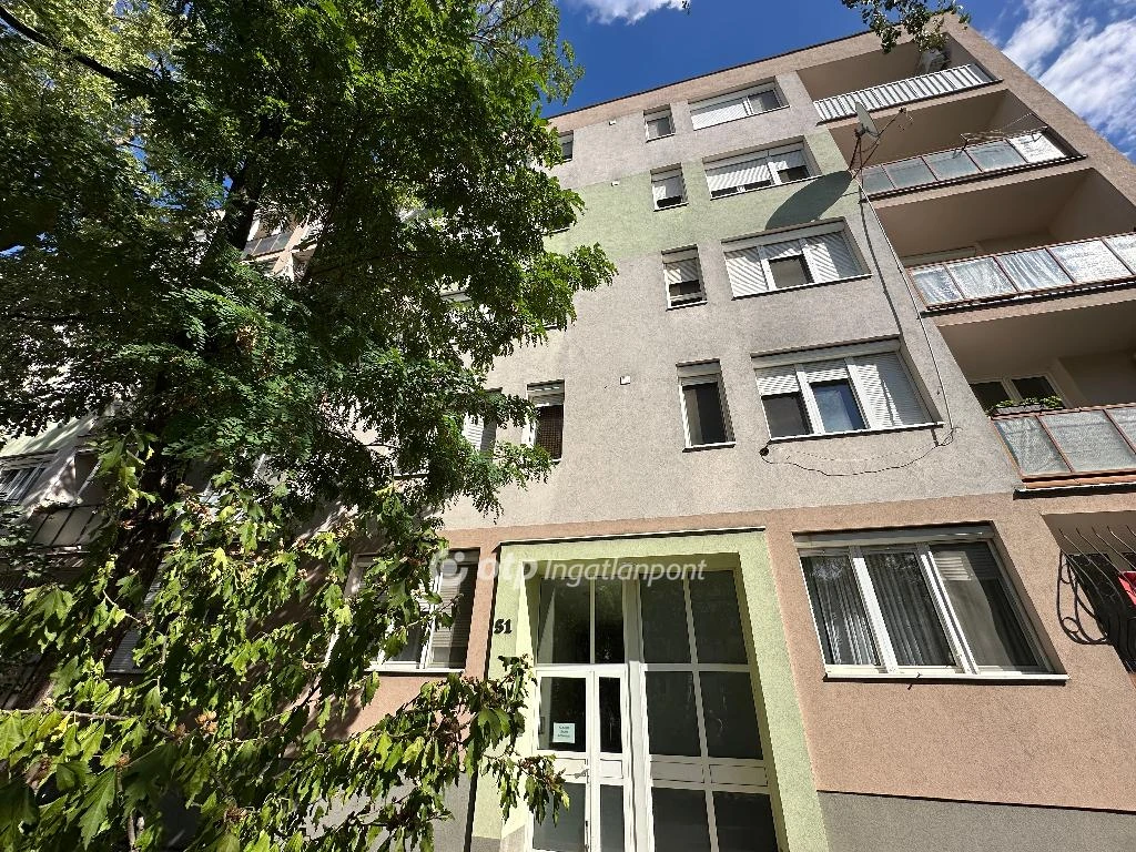Eladó téglalakás, Nyíregyháza, központ