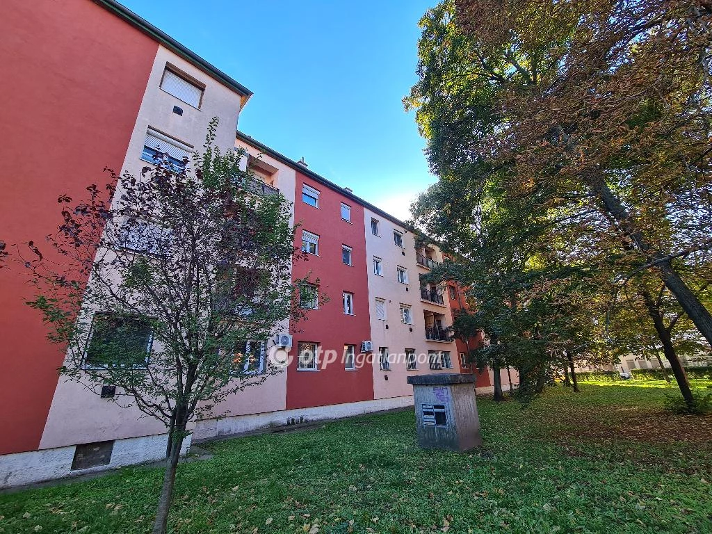 For sale panel flat, Budapest X. kerület, Laposdűlő, Salgótarjáni utca