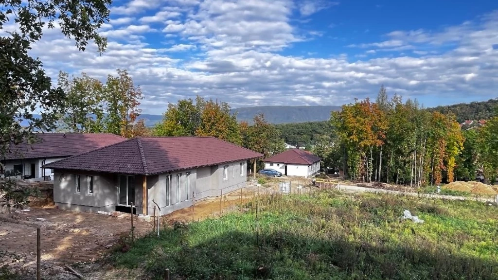 For sale brick flat, Pilisjászfalu, Somlyóvölgy